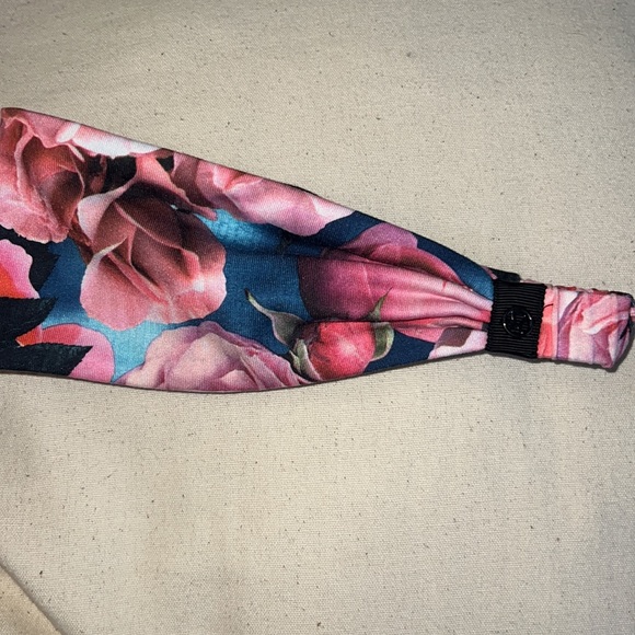 Floral Lululemon reversible headband - Picture 4 of 4